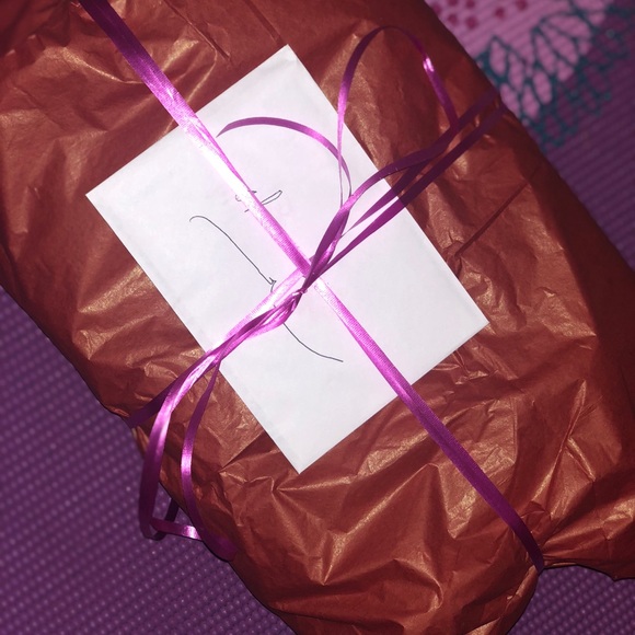 🎄 READ ME 🎄 - Picture 2 of 7